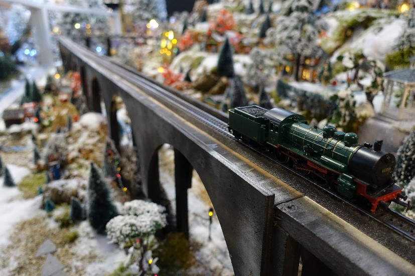 niet verwant Wegrijden Opsplitsen Alle Lemax treinen voor je kerstdorp op een rij!